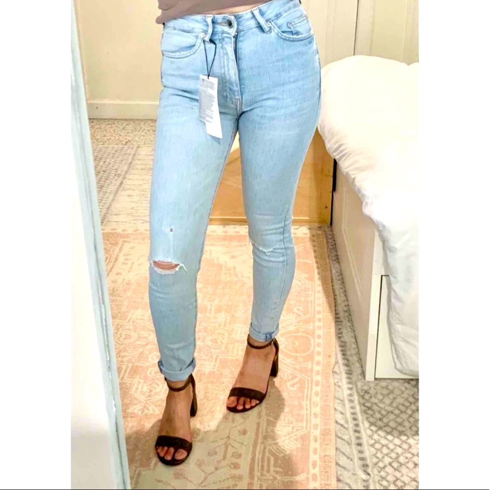 Zara Light Wash Ripped High Waisted Skinny Jeans